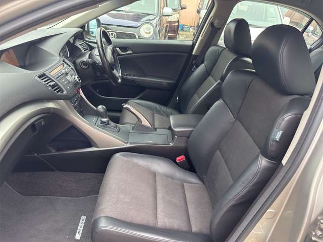 2009 Honda Accord – thumbnail 4
