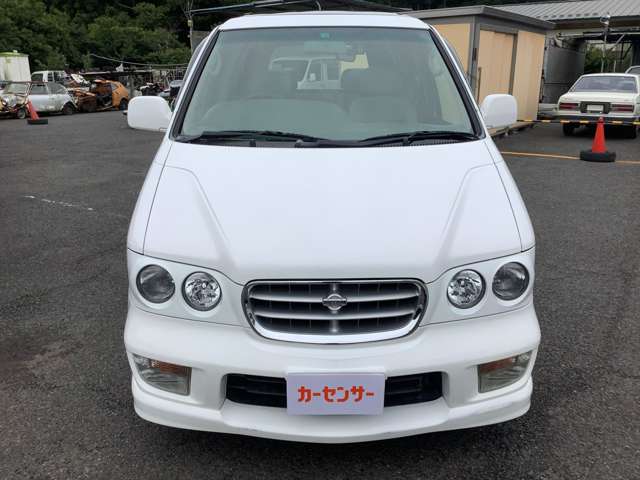 1998 Nissan Largo – thumbnail 2
