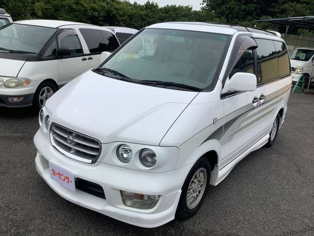 1998 Nissan Largo – thumbnail 3