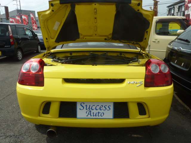 2005 Toyota MR-S – thumbnail 4