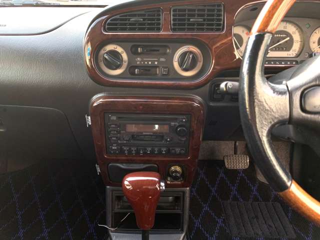 2000 Daihatsu Mira Gino – thumbnail 4