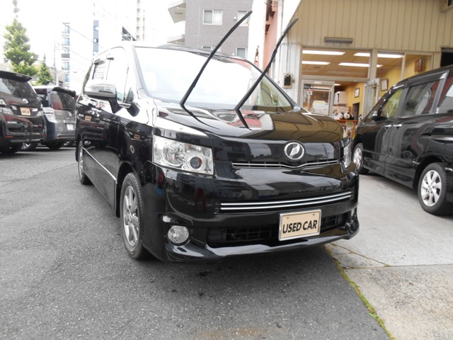2010 Toyota Voxy