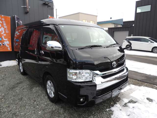 2008 Toyota Hiace – thumbnail 3
