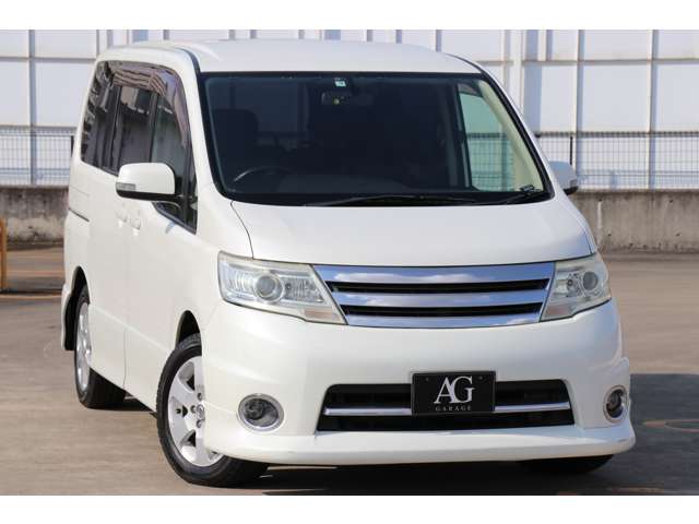 2009 Nissan Serena – thumbnail 2
