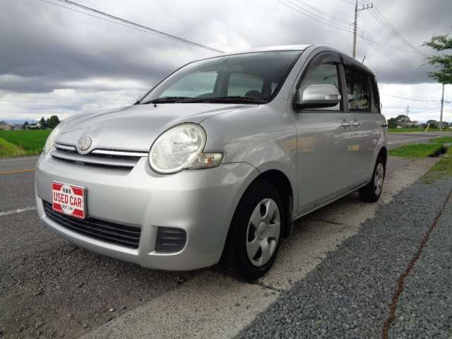 2008 Toyota Sienta – thumbnail 4