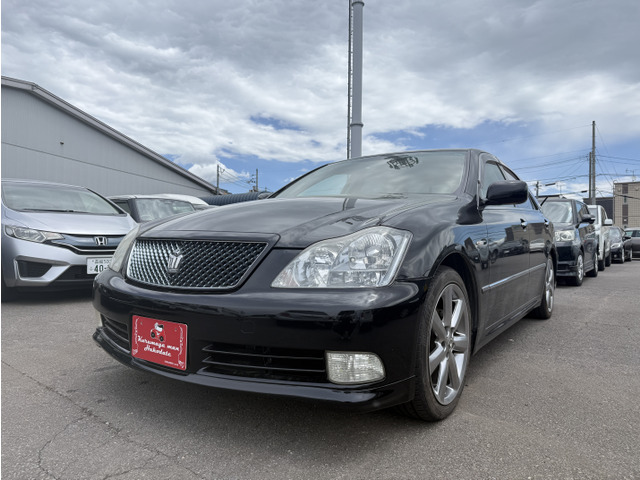 2005 Toyota Crown Royal