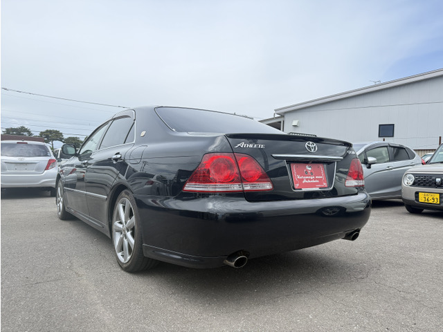 2005 Toyota Crown Royal – thumbnail 4