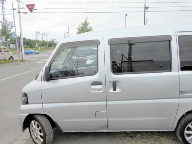 2010 Nissan Clipper – thumbnail 4