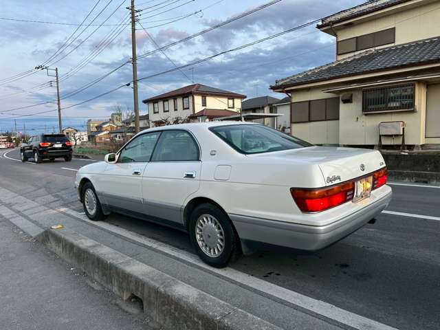 1995 Toyota Crown – thumbnail 4