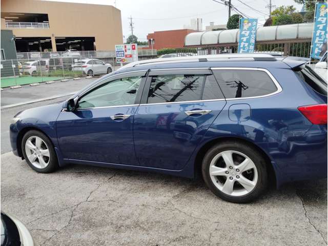 2009 Honda Accord Tourer – thumbnail 4