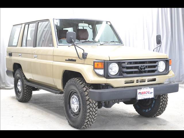 2002 Toyota Land Cruiser 70 – thumbnail 4