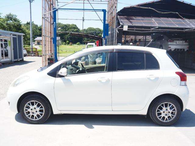 2008 Toyota Vitz – thumbnail 3
