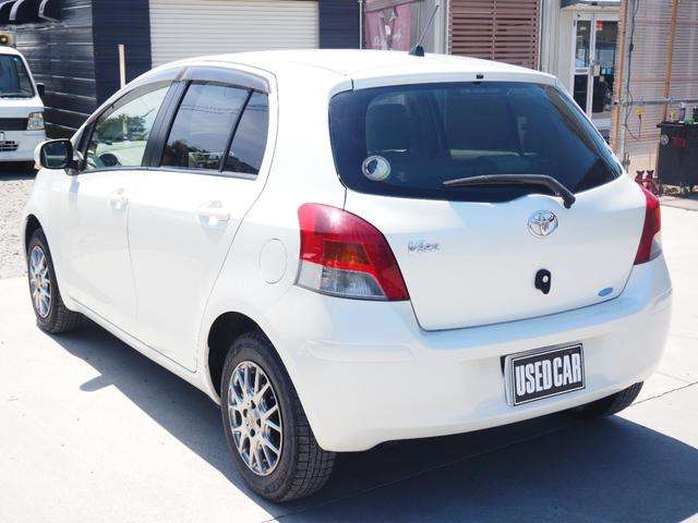 2008 Toyota Vitz – thumbnail 4