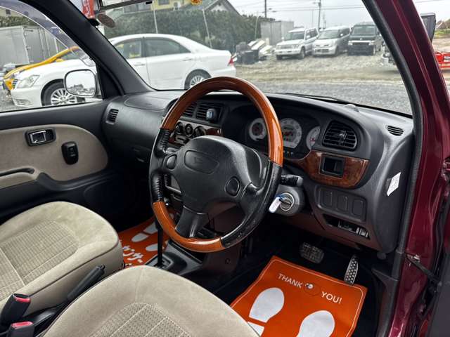 2001 Daihatsu Mira Gino – thumbnail 3