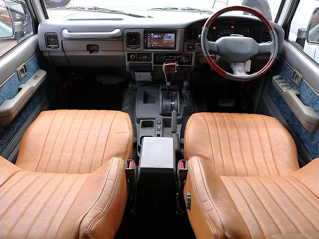 1995 Toyota Land Cruiser Prado – thumbnail 4