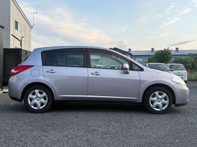 2009 Nissan Tiida – thumbnail 4