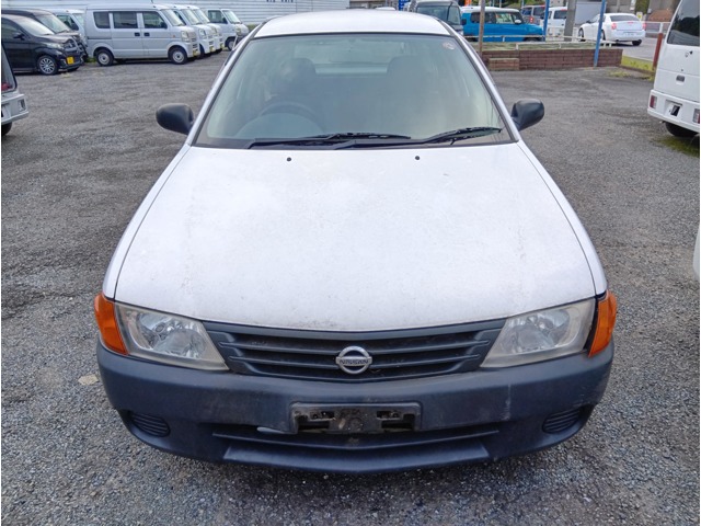 2003 Nissan AD Van