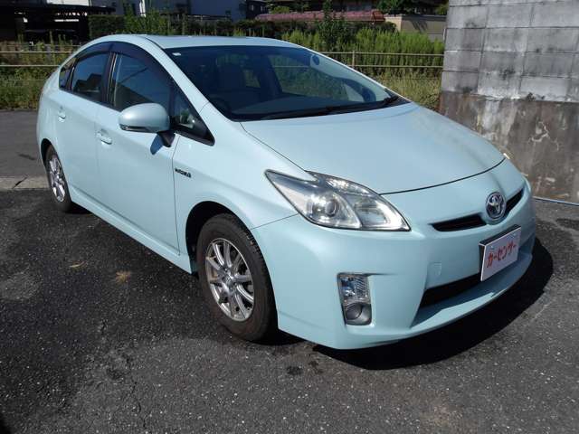 2010 Toyota Prius – thumbnail 2