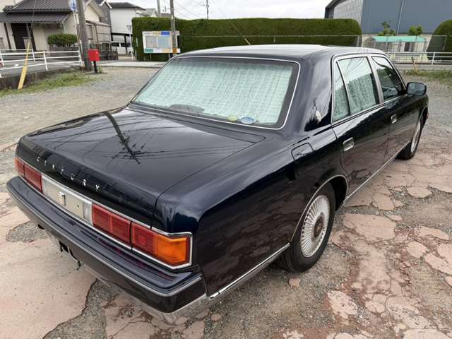 2005 Toyota Century – thumbnail 2