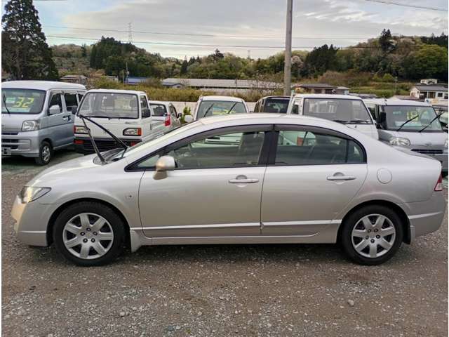 2007 Honda Civic Sedan – thumbnail 2