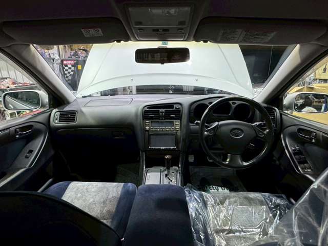1998 Toyota Aristo – thumbnail 2
