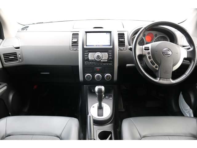 2007 Nissan X-Trail – thumbnail 2