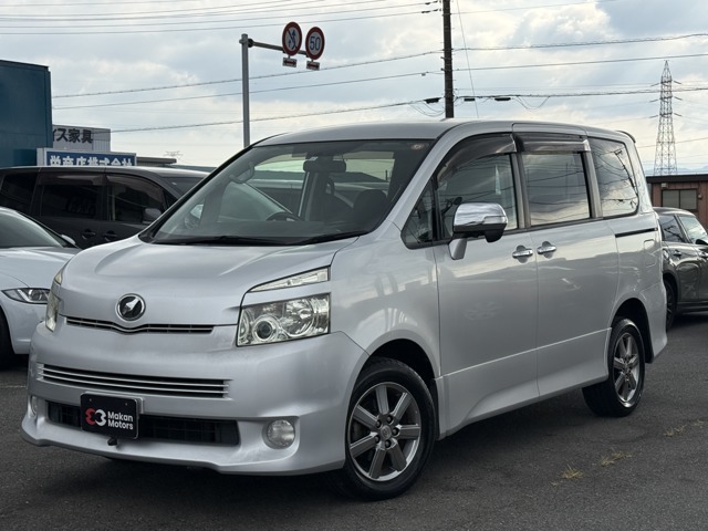 2009 Toyota Voxy