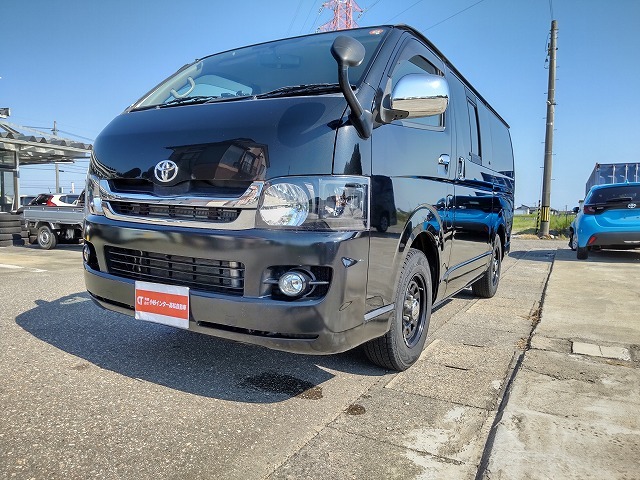 2009 Toyota Regius Ace