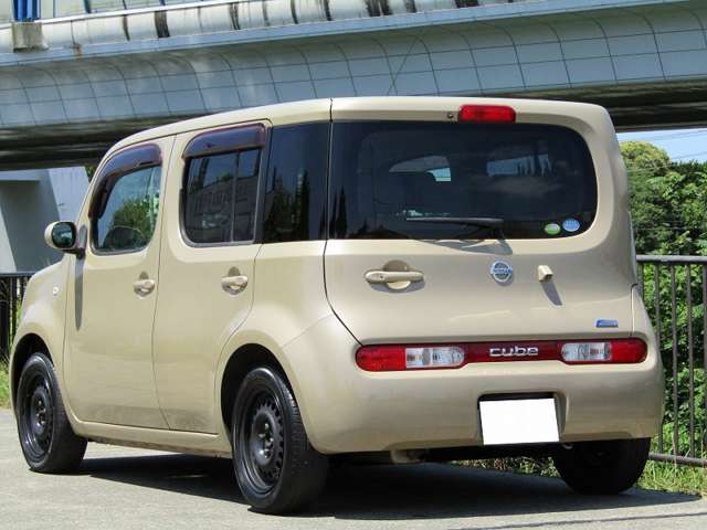 2010 Nissan Cube – thumbnail 4