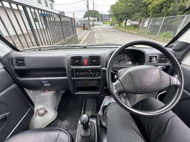 2010 Suzuki Carry – thumbnail 2