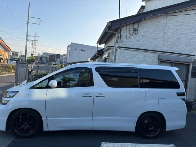 2008 Toyota Vellfire – thumbnail 4