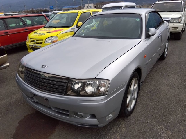 2001 Nissan Gloria