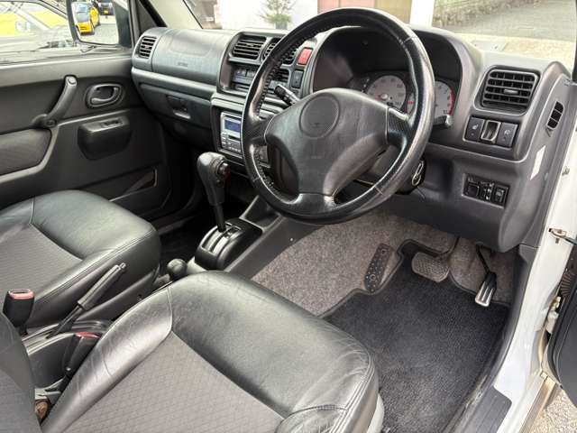 2004 Suzuki Jimny – thumbnail 2