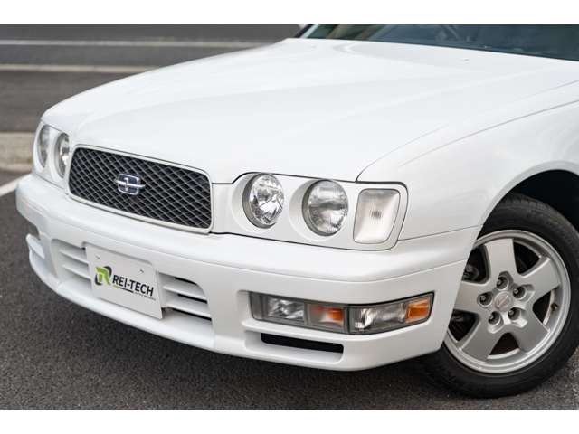 1995 Nissan Gloria – thumbnail 3