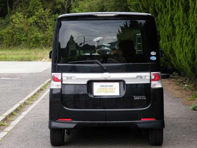 2008 Daihatsu Tanto – thumbnail 3