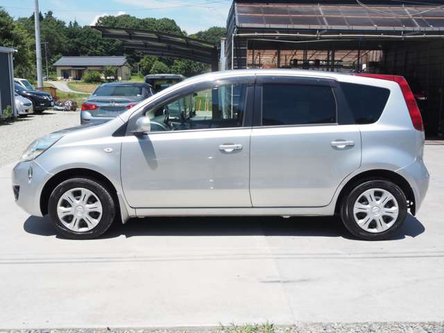 2010 Nissan Note – thumbnail 3