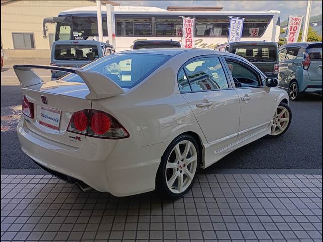 2007 Honda Civic Type R – thumbnail 3