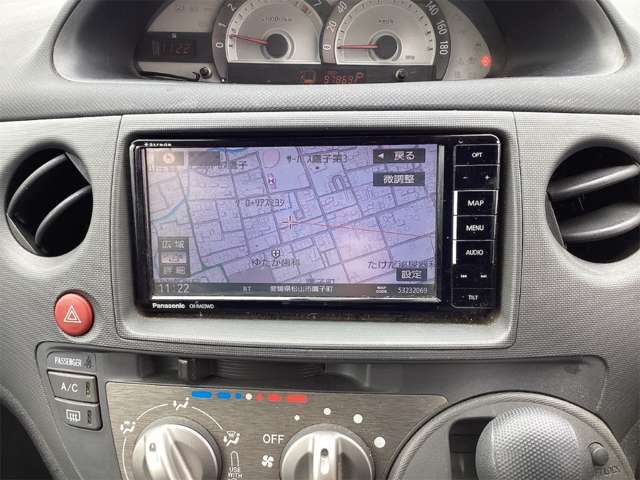 2011 Toyota Sienta – thumbnail 4