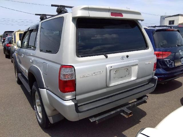 2000 Toyota Hilux Surf – thumbnail 2