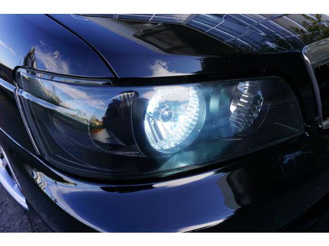 2002 Nissan Laurel – thumbnail 4