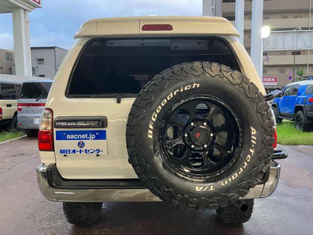 1998 Toyota Hilux Surf – thumbnail 3