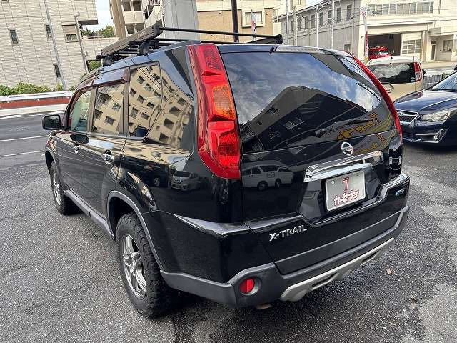 2009 Nissan X-Trail – thumbnail 2