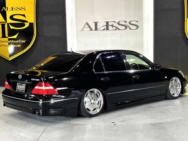 2003 Toyota Celsior – thumbnail 4