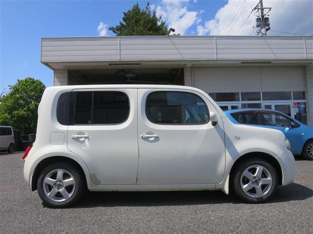 2009 Nissan Cube – thumbnail 4