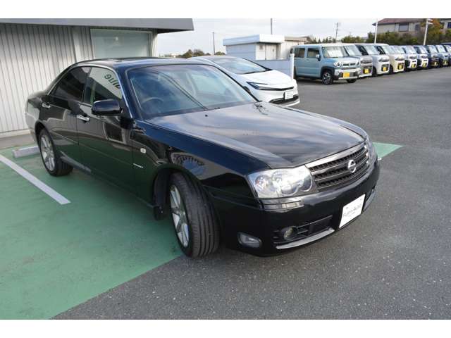 2002 Nissan Gloria – thumbnail 4