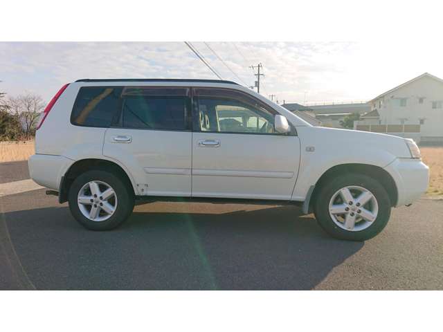 2004 Nissan X-Trail – thumbnail 4