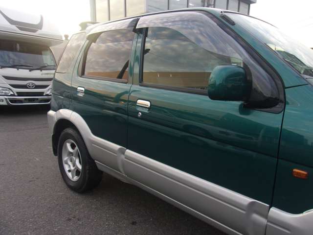 2002 Daihatsu Terios – thumbnail 4
