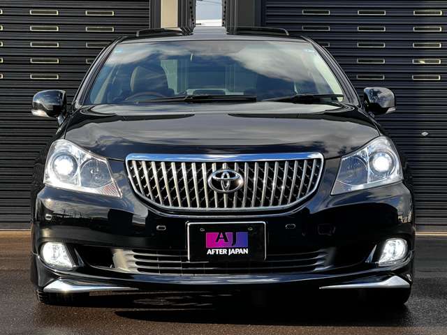 2009 Toyota Crown Majesta – thumbnail 2