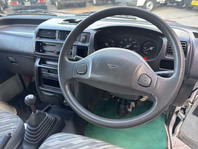2002 Daihatsu Hijet Truck – thumbnail 2