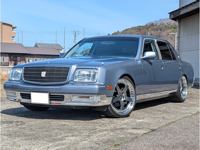 2002 Toyota Century – thumbnail 2